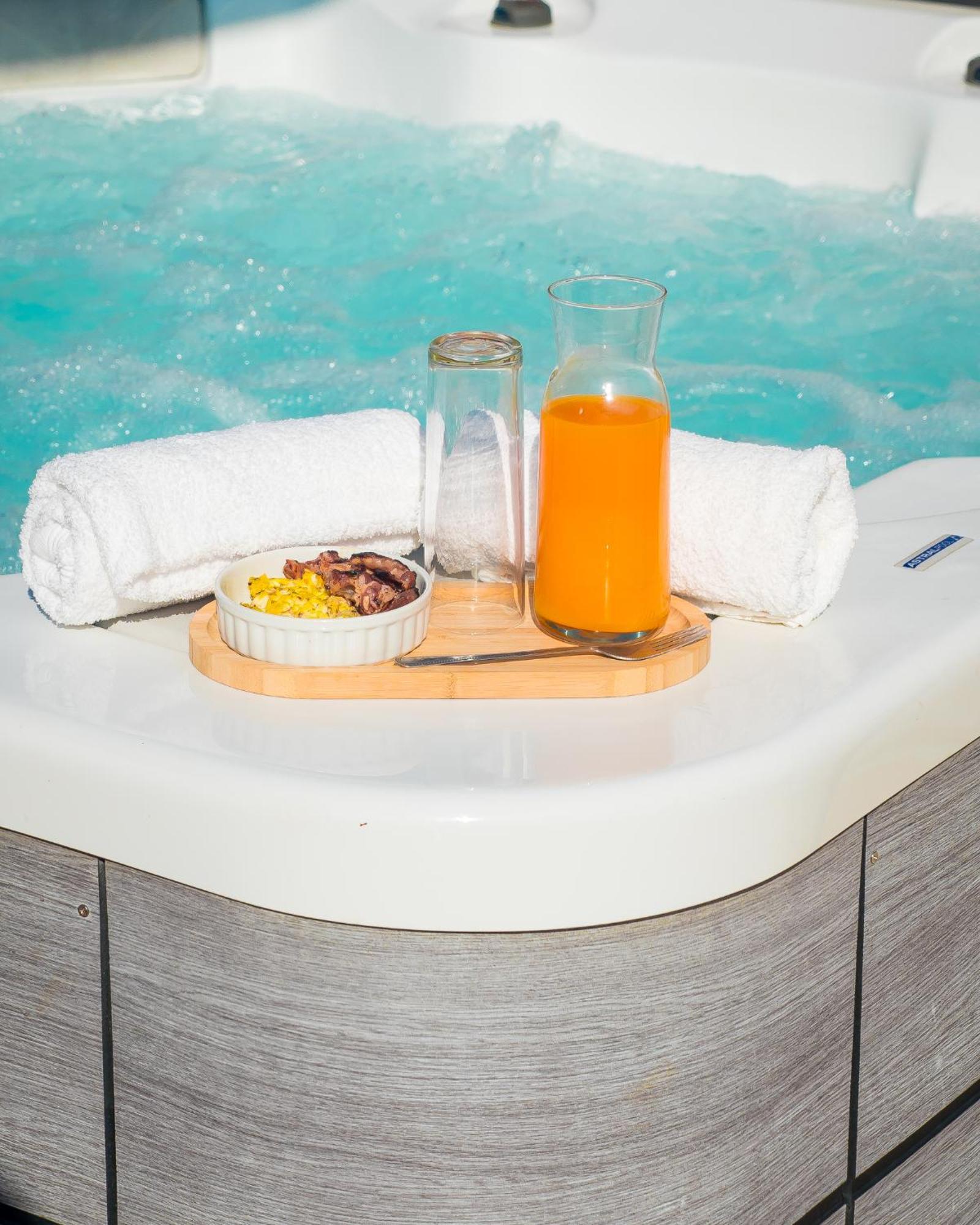 Evasion En Plein Coeur De La Ville Studio Jacuzzis Sauna Et Piscine Au Centre De Port-Louis Εξωτερικό φωτογραφία